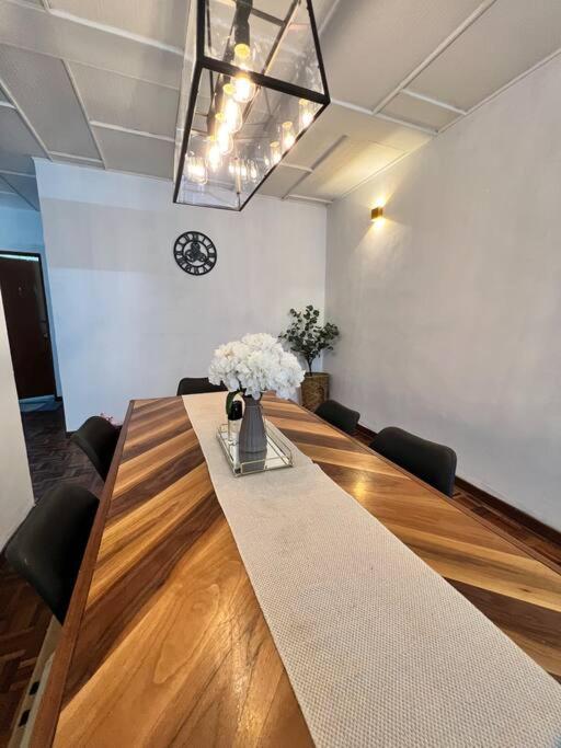 Lily Maison Apartment ตานาห์ราตา ภายนอก รูปภาพ